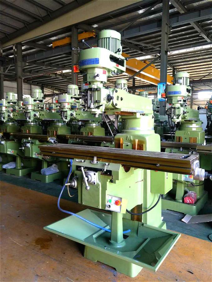 Turret Milling Machine