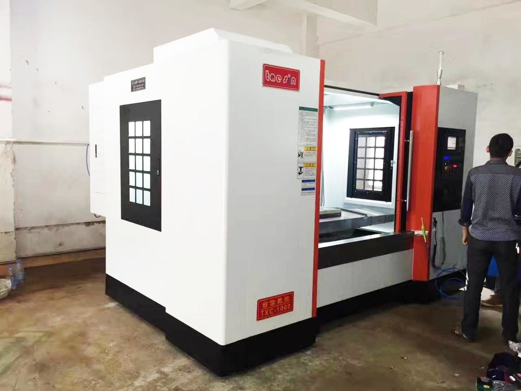 CNC Horizontal Computer Controlled Milling Machine 5 Axis Vertical
