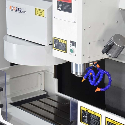 BT40 Spindle VMC CNC Milling Machine With FANUC/ Sinumerik / Mitsubishi System