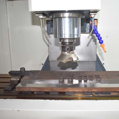 Vertical CNC And VMC Machine 3 Axis Milling 1500x420mm Work Table