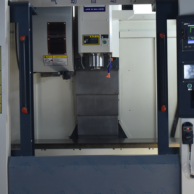 1500x420mm Worktable 3 Axis Cnc Vertical Machining Center For Metal Processing